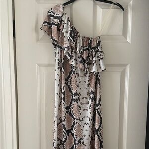 Seven7  🐆One-Shoulder Ruffle Dress - Brown and Cream